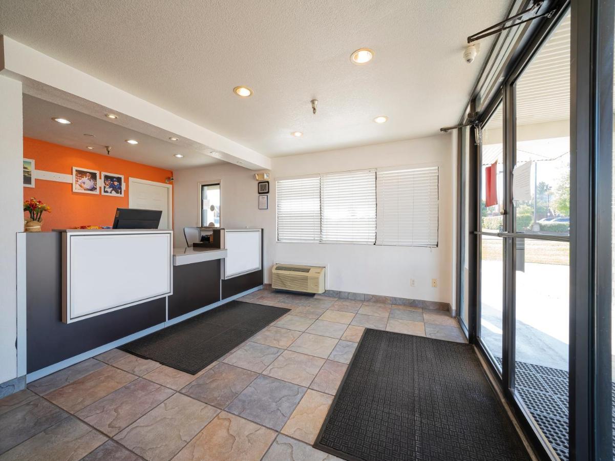 Americas Best Value Inn & Suites Humble Exterior foto