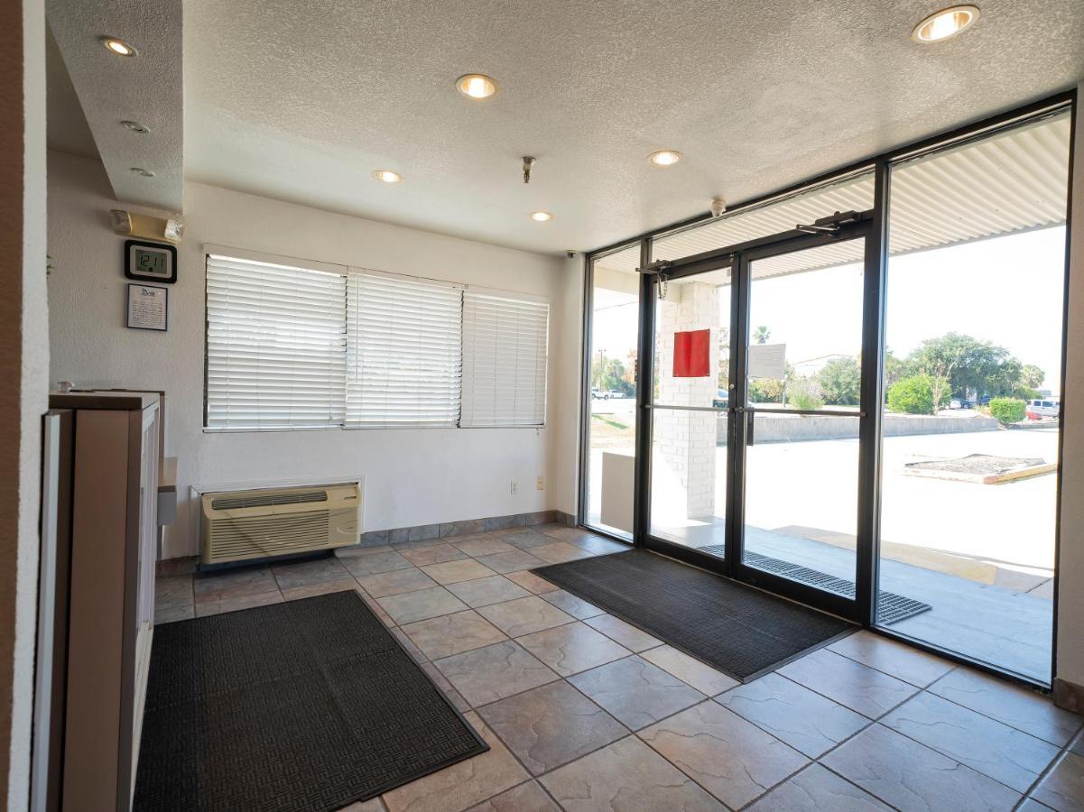 Americas Best Value Inn & Suites Humble Exterior foto
