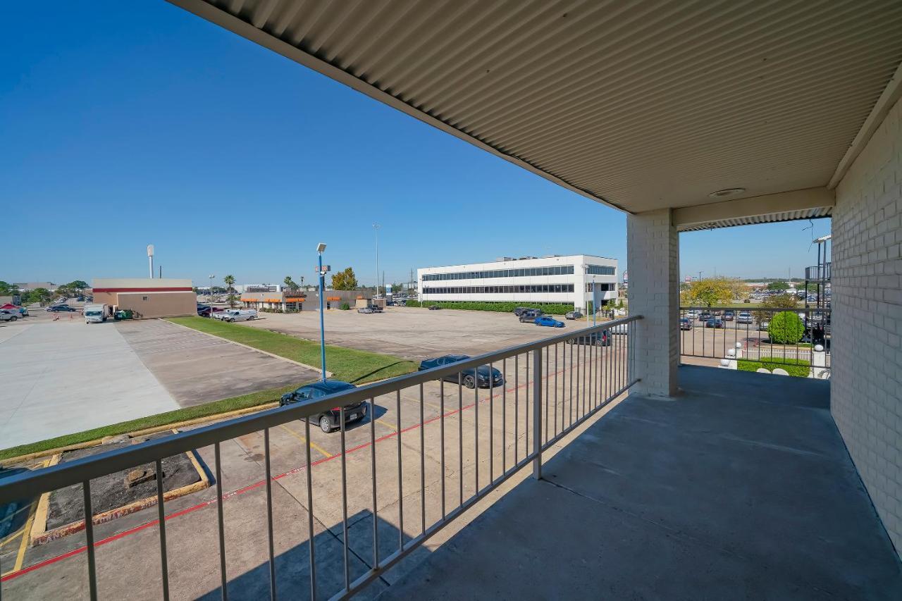 Americas Best Value Inn & Suites Humble Exterior foto
